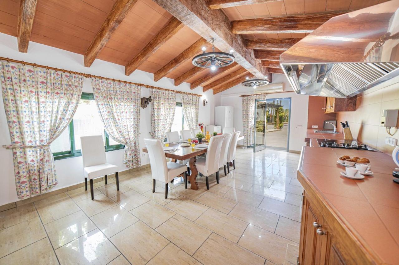 Villa Sunset / Can Tirenet Alcudia  Exterior photo
